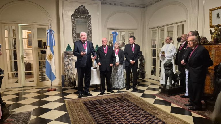La Academia Argentina de Ceremonial presentó sus nuevas autoridades y su Bandera Institucional